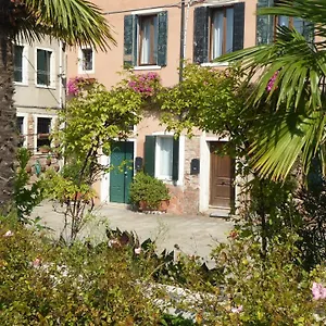  Appartamento Sestiere Dorsoduro, A Due Passi Da Zattere Italia